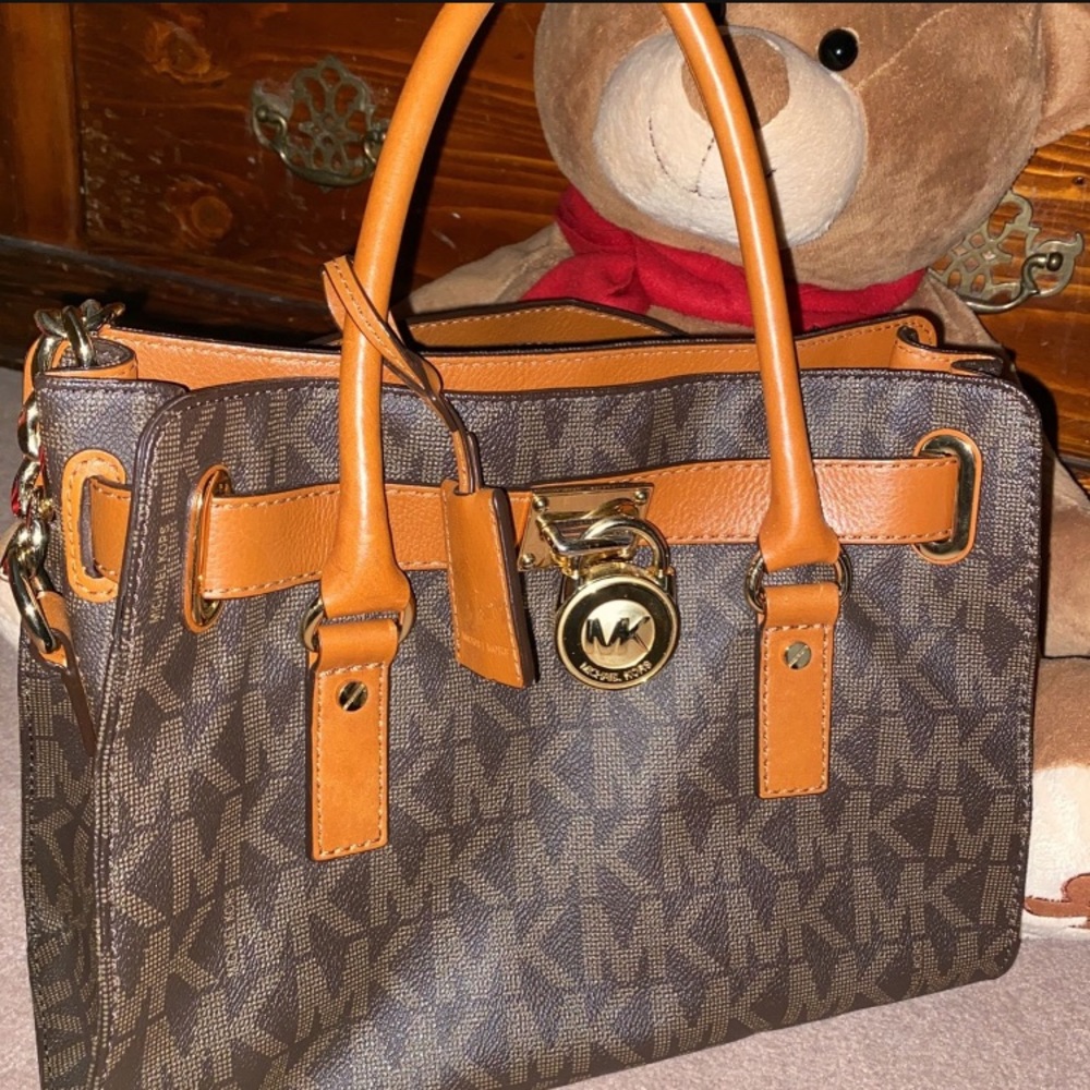 Authentic Micheal Kors purse